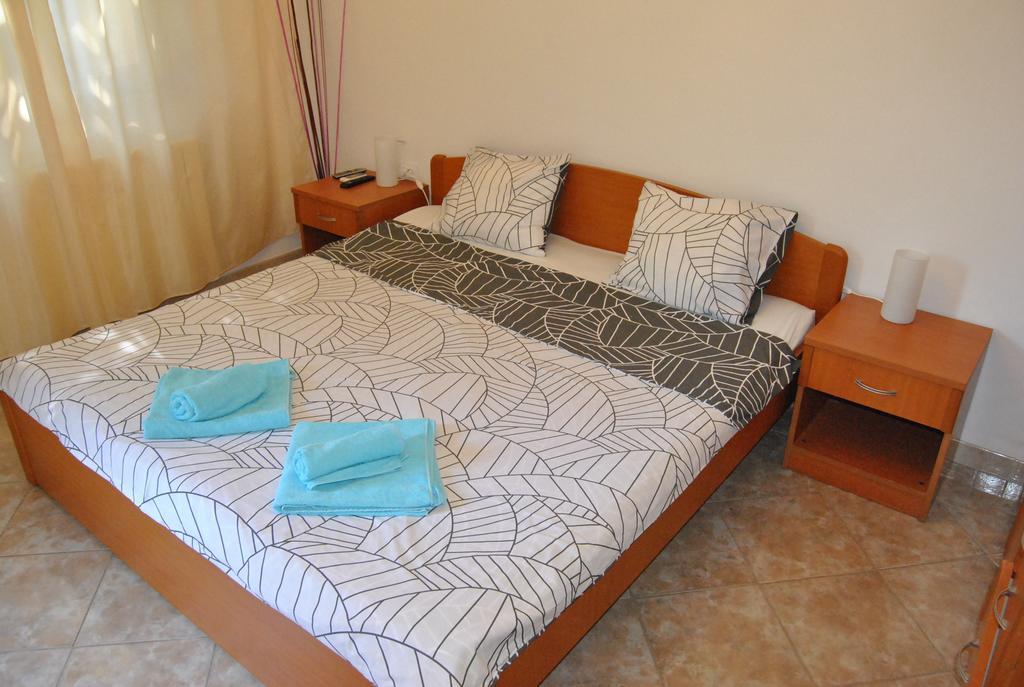 Apartma & Matan *